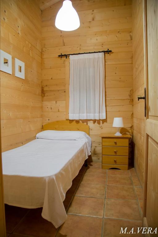 Aras Rural Guest House Aras De Los Olmos Exterior photo