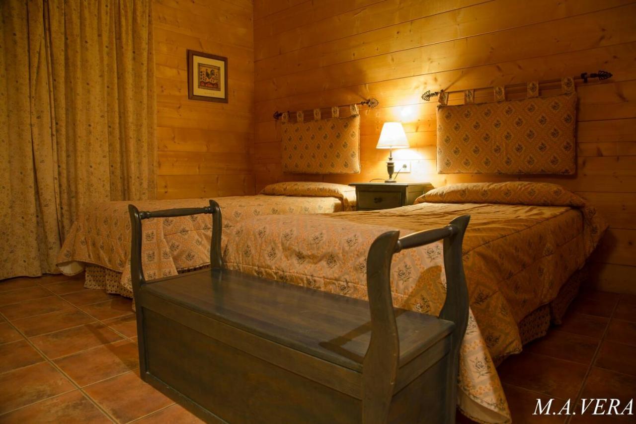 Aras Rural Guest House Aras De Los Olmos Exterior photo